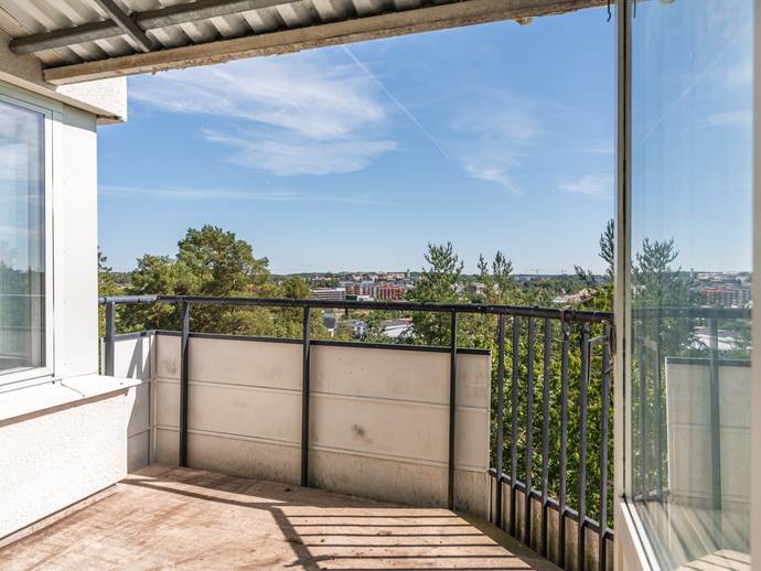 3 rok · 82 m² · Mjölnerbacken 67