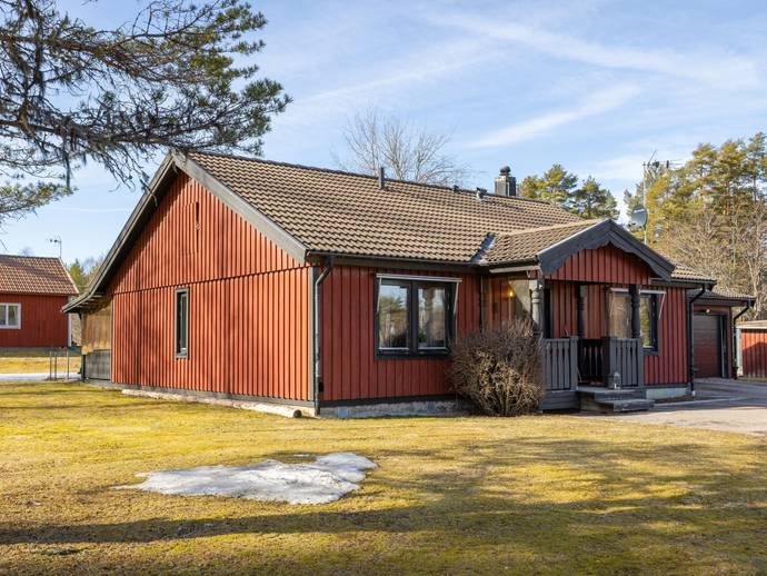 4 rok · 103 m² · Idbäck 325