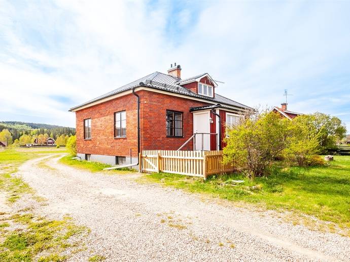 2 rok · 72 m² · Västanå 42