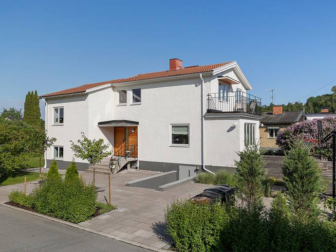 7 rok · 162 m² · Stierncronas väg 5