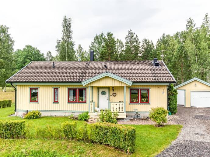 7 rok · 160 m² · Lars Lars väg 1