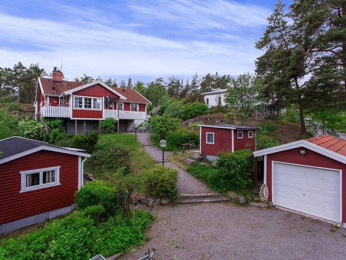 4 rok · 121 m² · Vårvägen 18