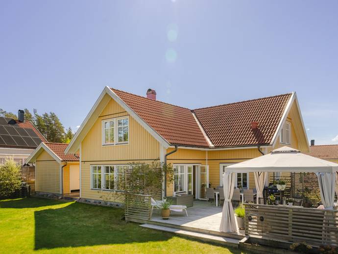 7 rok · 169 m² · Högvretsvägen 31