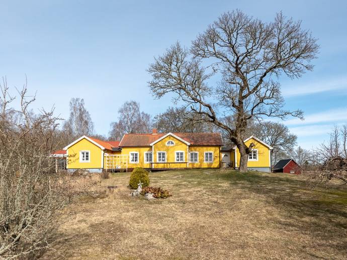 8 rok · 182 m² · Grippeby 3