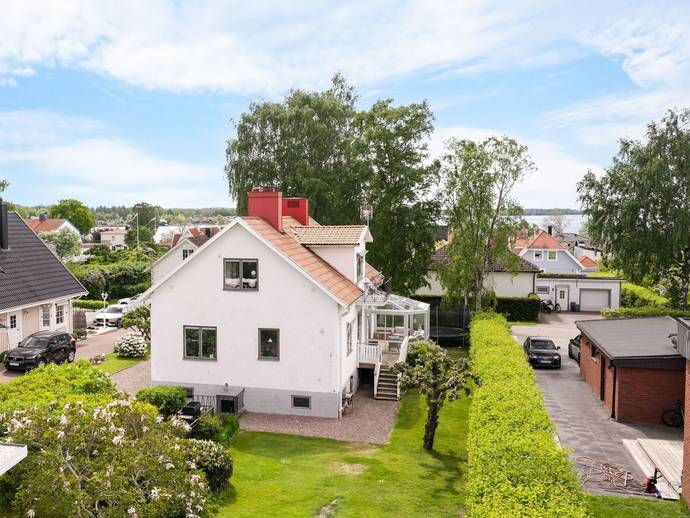 6 rok · 127 m² · Blomstergatan 4