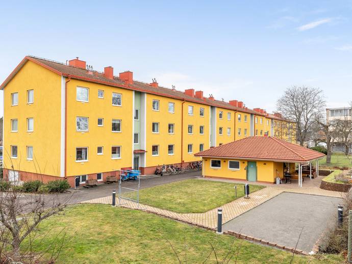 2 rok · 50,5 m² · Albert Tengers väg 18