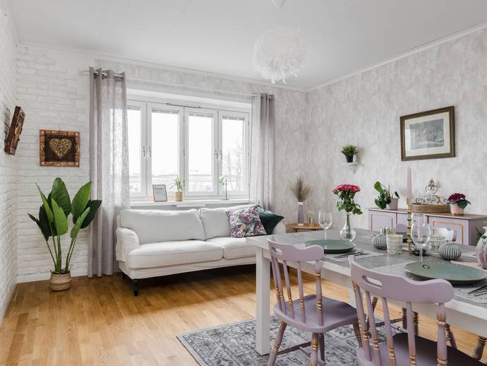 2 rok · 42 m² · Sveagatan 31B