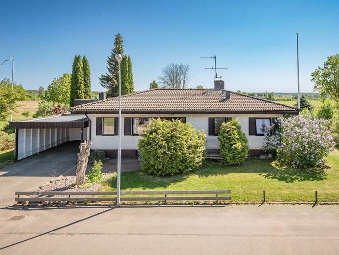4 rok · 98 m² · Älvstorpsvägen 8