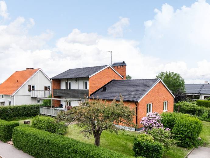 8 rok · 164 m² · Dackevägen 12