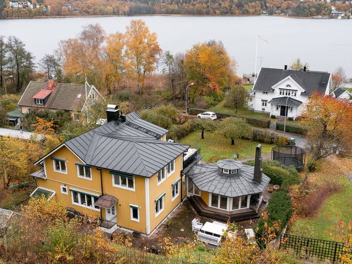 9 rok · 217 m² · Badvägen 14