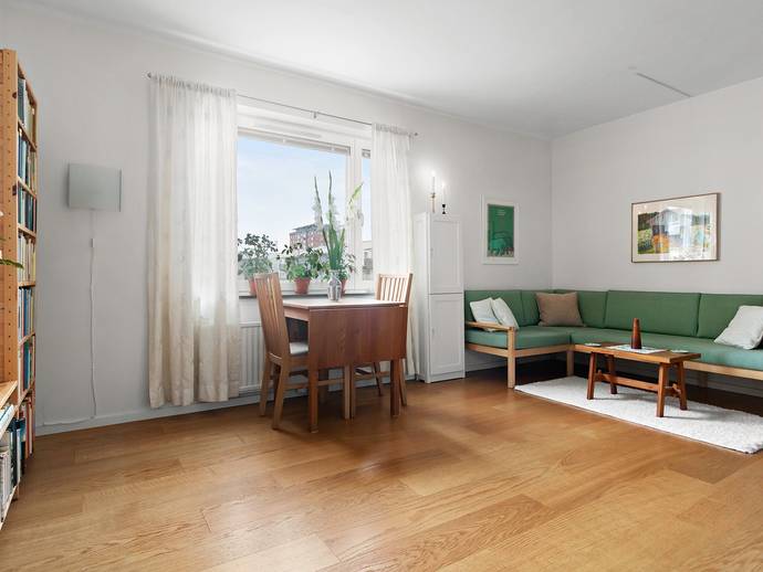 2 rok · 42 m² · Agavägen 12, vån 5