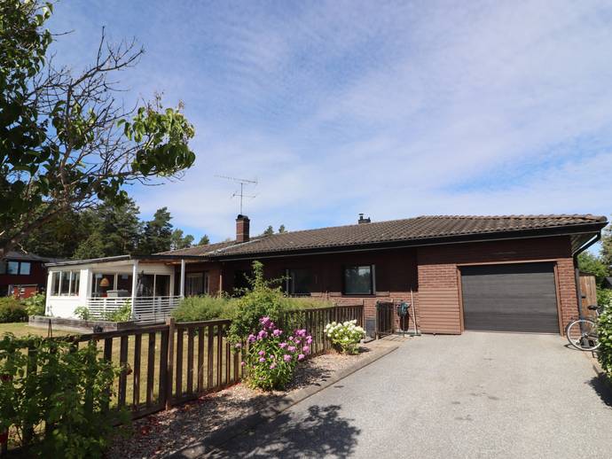 4 rok · 140 m² · Harvvägen 1