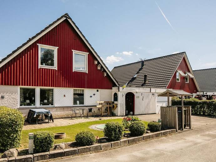 6 rok · 170 m² · Enebacksvägen 7