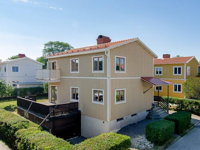 5 rok · 130 m² · Untragatan 12