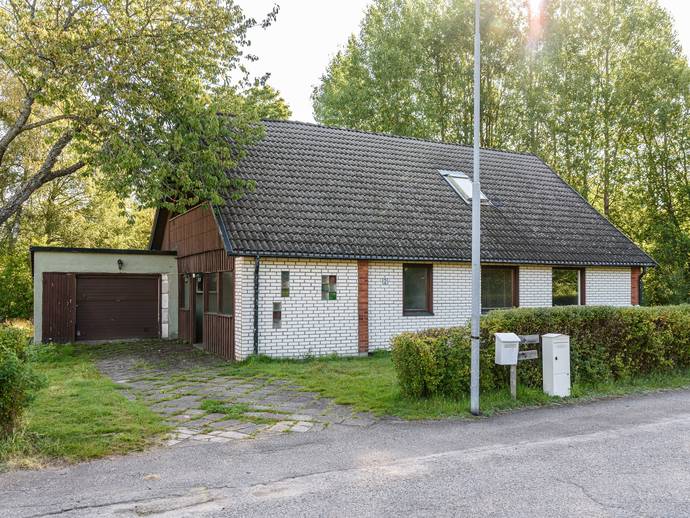 6 rok · 148 m² · Koskulls väg 2