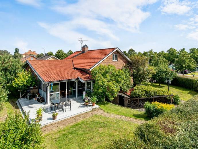 7 rok · 110 m² · Evastigen 1