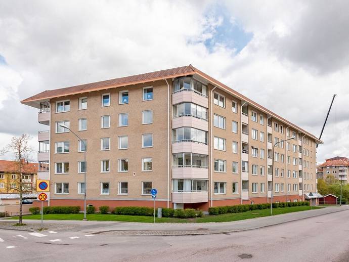 4 rok · 99 m² · Oxbacksgatan 7