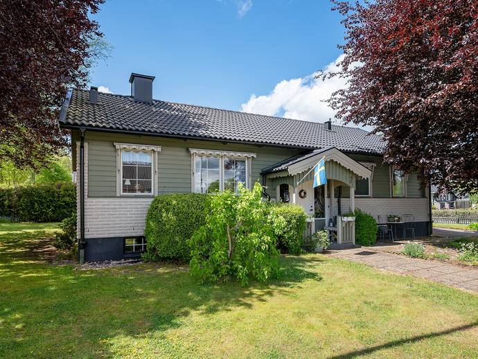 4 rok · 102 m² · Algatan 7