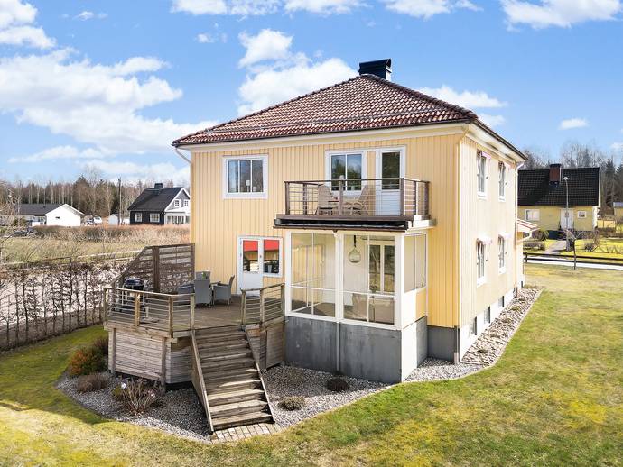 6 rok · 180 m² · Herrekvarnsvägen 3