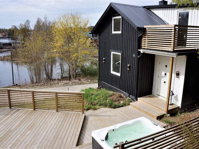 5 rok · 157 m² · Hillensvägen 8