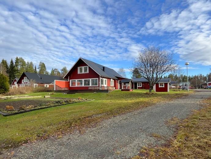 7 rok · 166 m² · Krokvägen 1