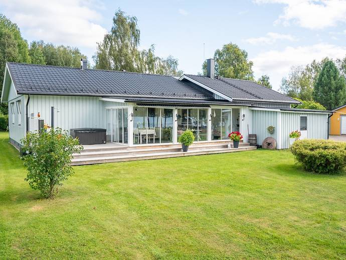3 rok · 100 m² · Flottarvägen 8, Sandslån