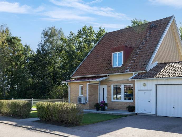4 rok · 114 m² · Långhusallén 9a