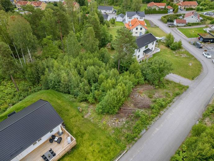 Källarbacken 8