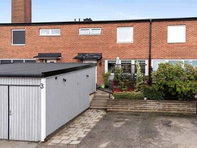 4 rok · 116 m² · Örtagårdsvägen 3