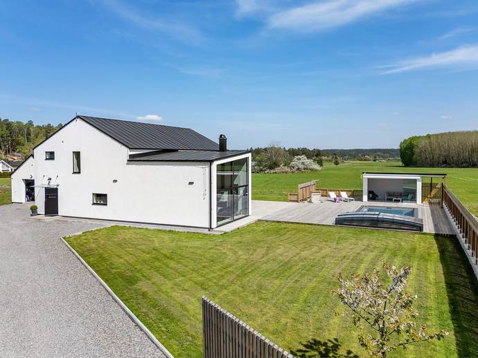 6 rok · 227 m² · Troxhammar byväg 30