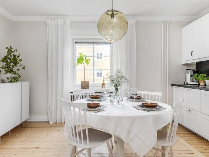 2 rok · 66 m² · Scheelegatan 13 B
