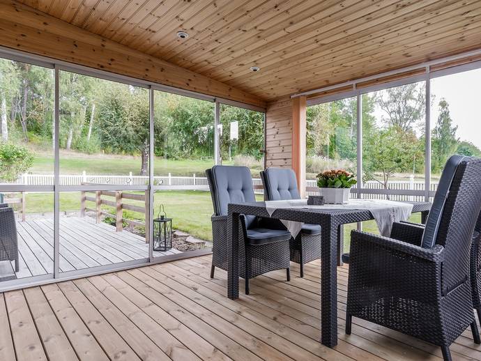 6 rok · 145 m² · Kärlekens väg 22