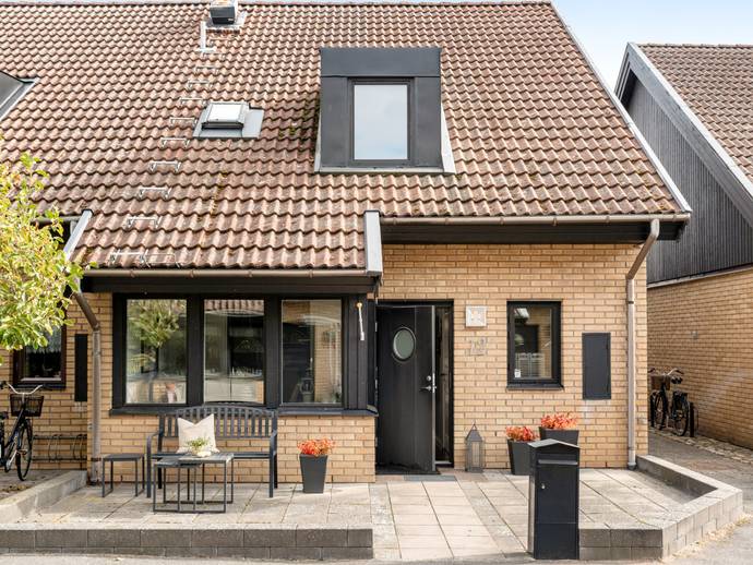 4 rok · 132 m² · Slussgårdens mittgränd 12