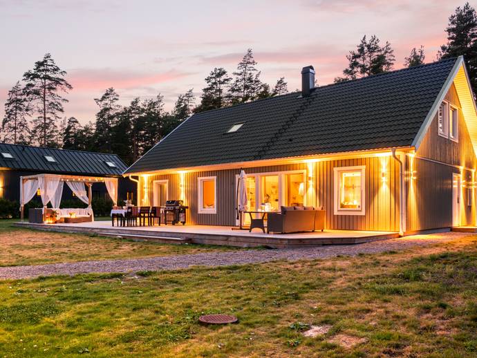 8 rok · 185 m² · Sandavägen 53