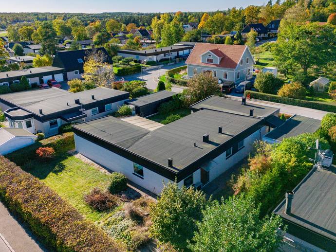 6 rok · 175 m² · Semestervägen 4