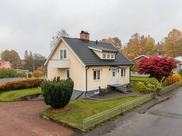 4 rok · 114 m² · Ringvägen 3