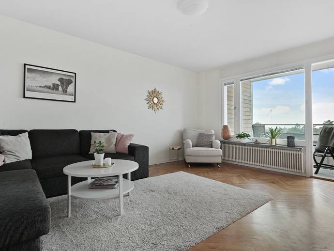 2 rok · 58 m² · Hästbacken 2, 6tr.