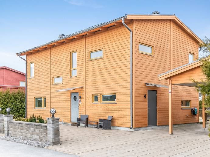 6 rok · 158 m² · Cyklamenvägen 5