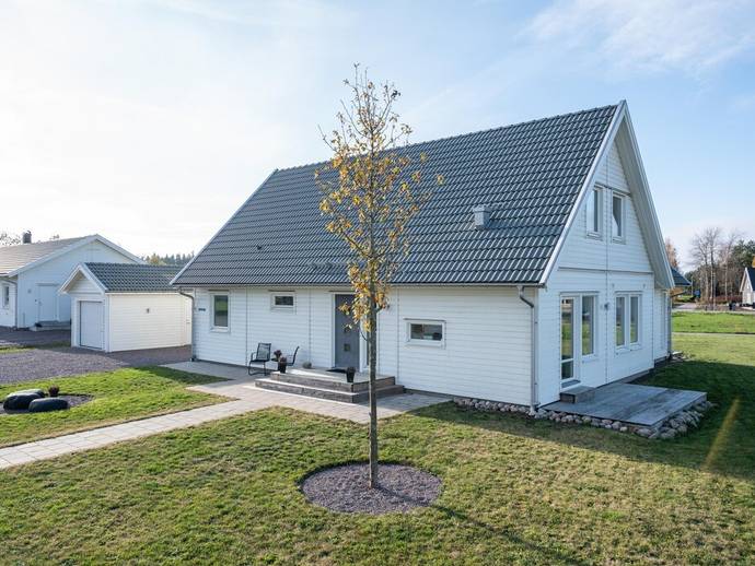 4 rok · 119 m² · Lövängsvägen 10
