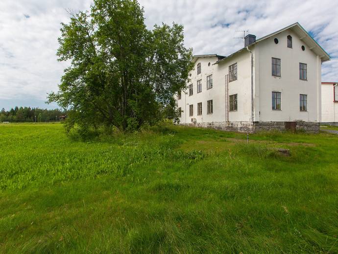 8 rok · 270 m² · Åbyn 302