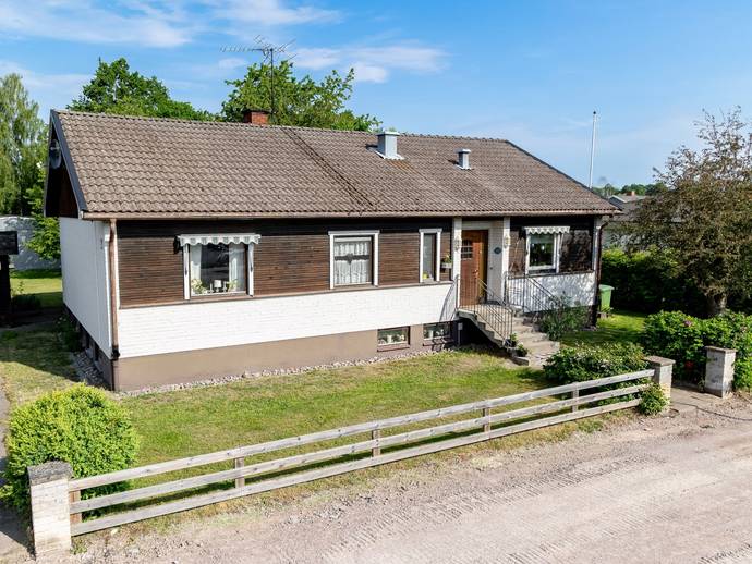 7 rok · 140 m² · Källargränd 2