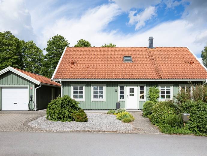 6 rok · 162 m² · Kristinelundsvägen 2