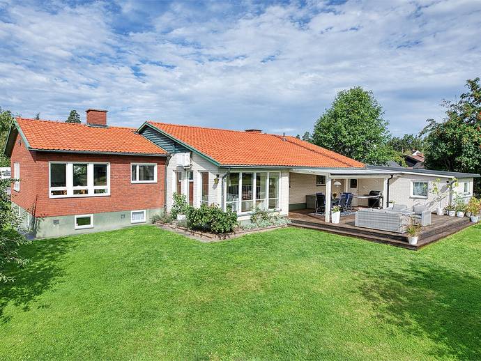 6 rok · 165 m² · Talltullvägen 9