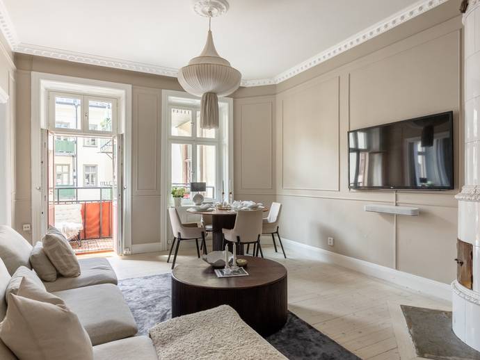 2 rok · 57 m² · Grev Magnigatan 17C, 3 tr