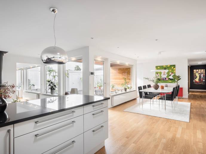 6 rok · 166 m² · Älvdansvägen 8
