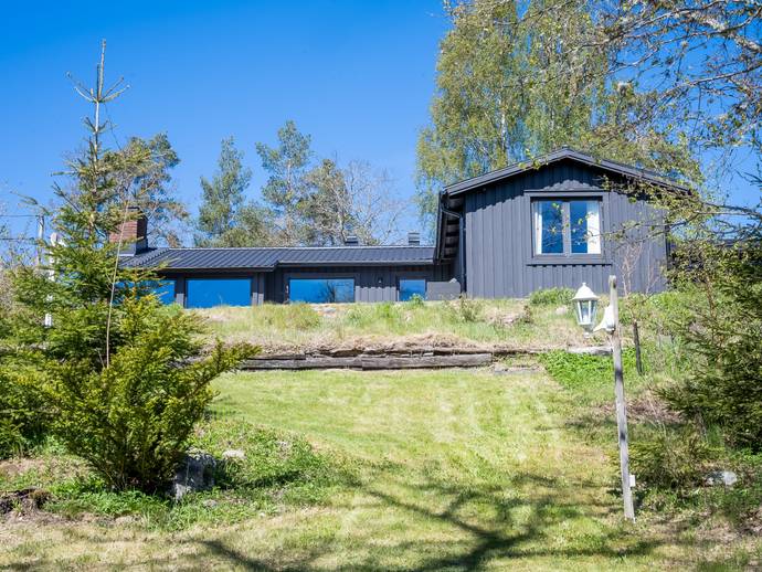 3 rok · 81 m² · Satellitvägen 11