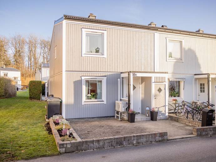 4 rok · 103 m² · Stallsbergsvägen 10C