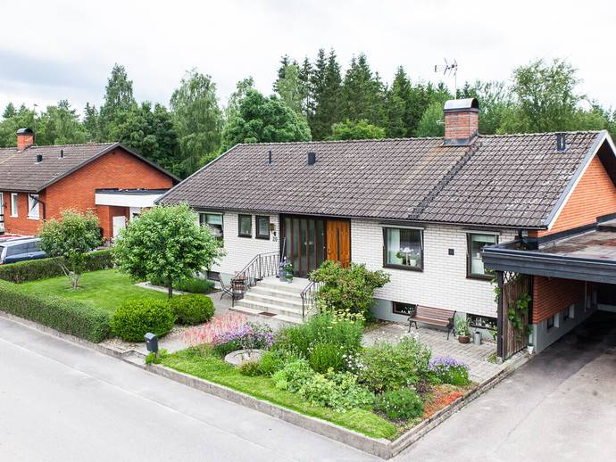 3 rok · 102 m² · Västergatan 20