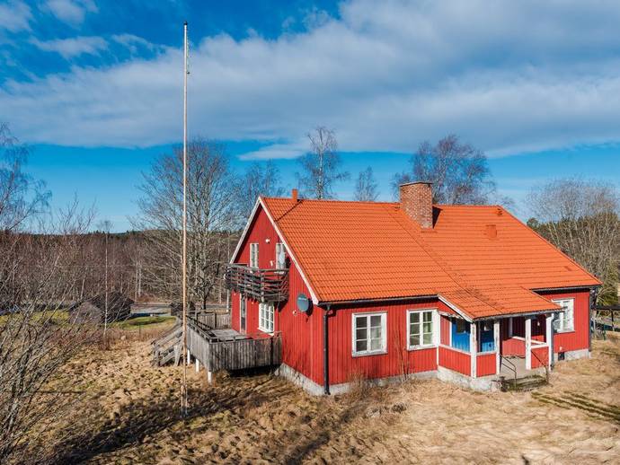 8 rok · 180 m² · Prästgårdsvägen 4