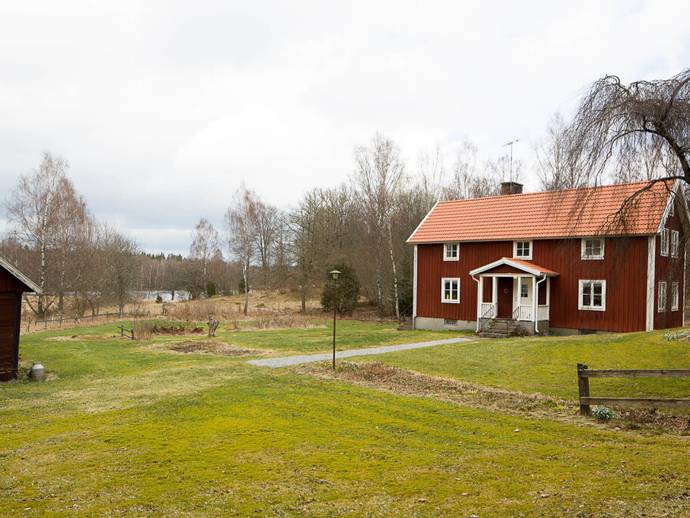 5 rok · 128 m² · Ängsjömåla 1